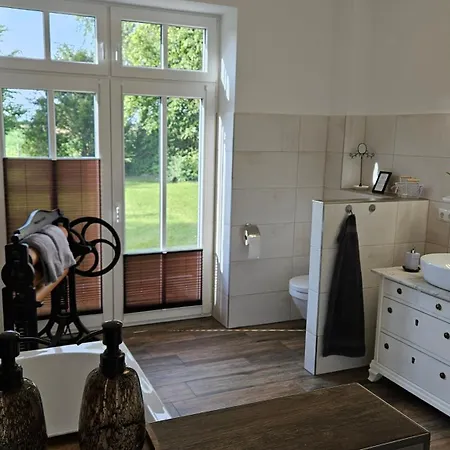 Herrenhaus Darbein 아파트 *